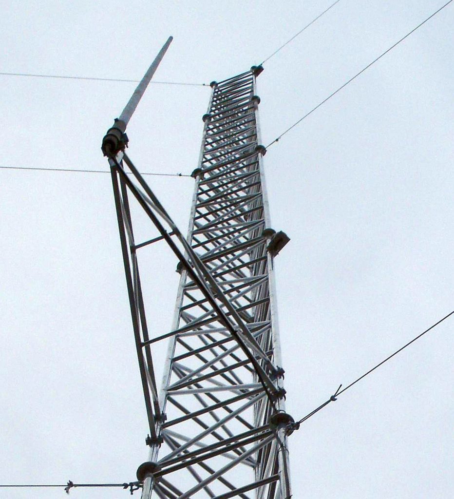 Wysięgnik antenowy serii WADM do anteny dookólnej