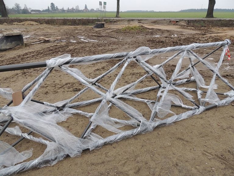 Trzon krzyża kratownicowego