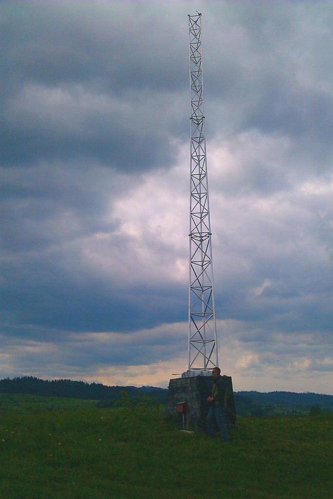 wieża kratownicowa aluminiowa telekomunikacyjna T500