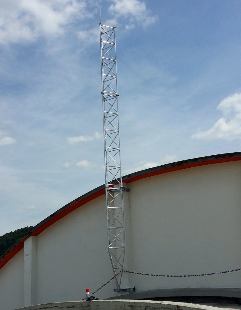 Maszt ścienny M500-12-S4-WM aluminiowy kratownicowy