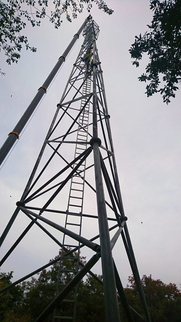 Wieża stalowa kratownicowa serii T1000-35 drabina włazowa