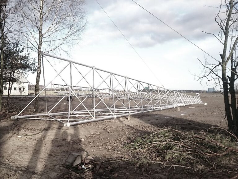 Wieża aluminiowa kratownicowa T1000-30 wybudowana w Republice Czeskiej